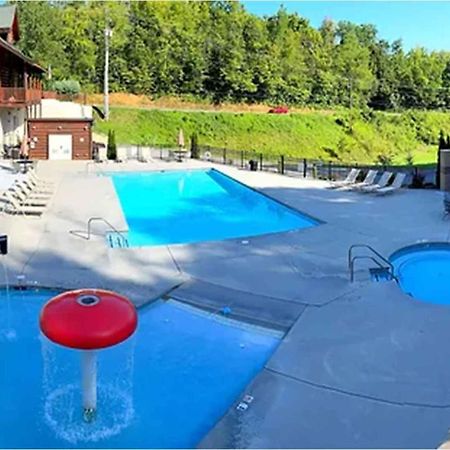 Willa New Majestic 5 Star Amazing View, Pool, Hot Tub! Pigeon Forge Zewnętrze zdjęcie